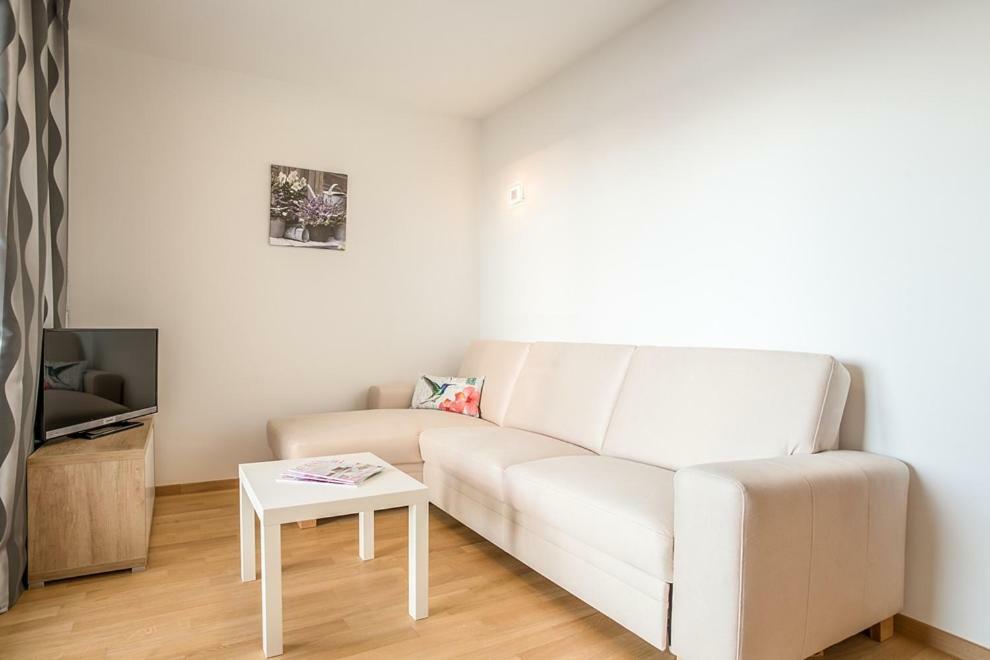 Apartments Jelena Razanj Bagian luar foto