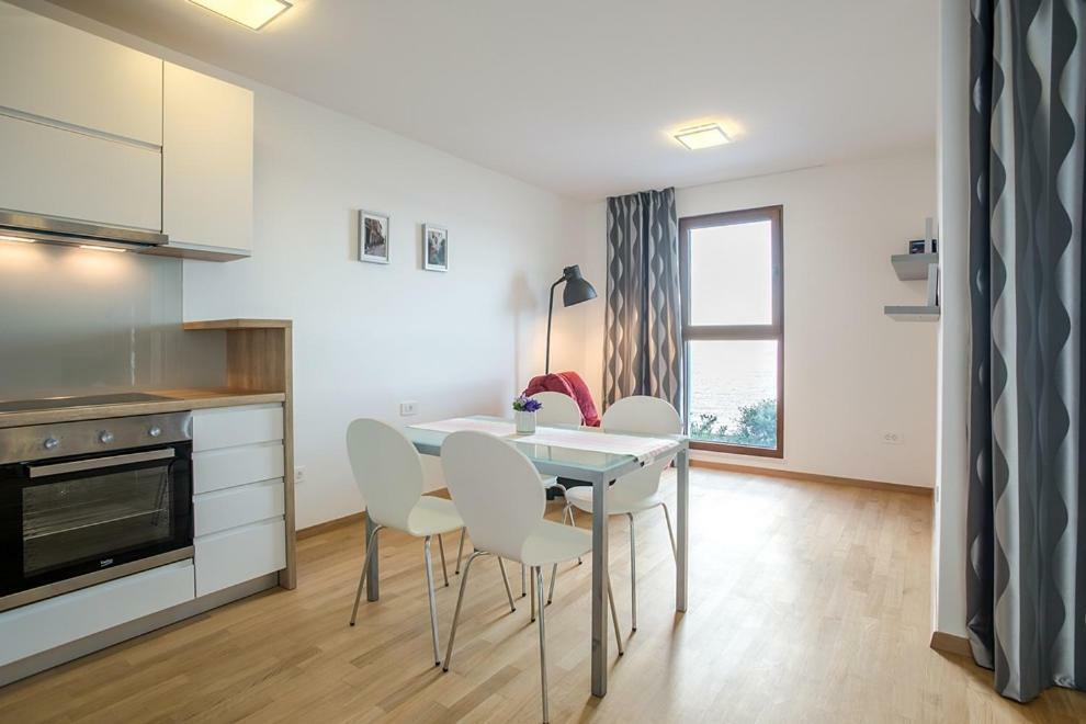 Apartments Jelena Razanj Bagian luar foto
