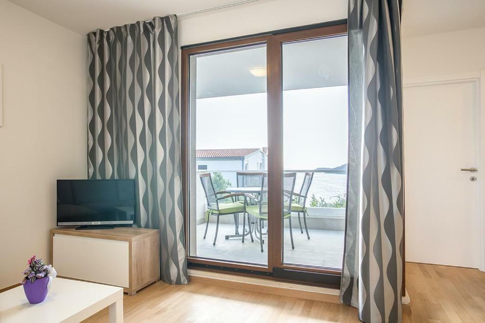 Apartments Jelena Razanj Bagian luar foto