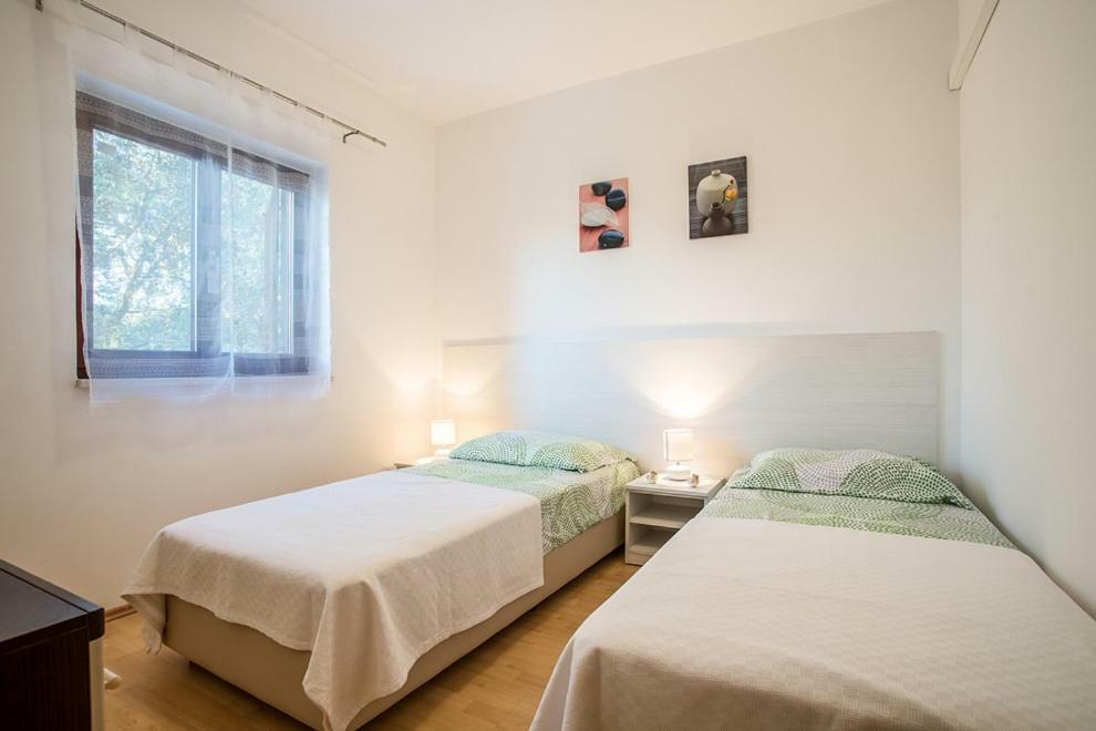 Apartments Jelena Razanj Bagian luar foto
